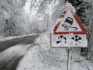 В связи с неблагоприятными погодными условиями Госавтоинспекция Ростовской области призывает участников дорожного движения быть внимательными на дорогах