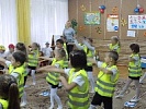 Светящейся флеш-моб для родителей провели ростовские дошкольники  