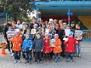 Сотрудники Госавтоинспекции помогают ребятам из социального приюта освоить правила безопасного поведения на дороге