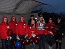Светоотражающие броши к 8 Марта дарят сотрудники донской Госавтоинспекции участницам дорожного движения