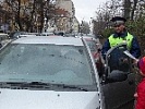 Ростовчане, нарушившие правила парковки, получают детские рисунки с напоминанием о правах пешеходов