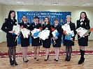 Председатель Общественного совета при донском главке вручил участницам  первого конкурса «Профессионалы своего дела» цветы и благодарственные письма