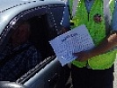 Донские автоинспекторы призывают водителей не забывать пристёгивать детей в салоне автомобиля 