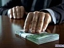 Прокуратурой города Шахты поддержано государственное обвинение по уголовному делу в отношении государственного инспектора труда, получившего взятку