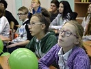 В Международный день "Белой трости" воспитанники ростовской школы-интерната для слабовидящих детей при помощи автоинспекторов разгадывали тематические "крестословицы"