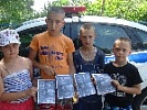 На донских автодорогах сотрудники Госавтоинспекции и школьники агитируют водителей соблюдать ПДД