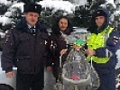 В преддверии Нового года юные пассажиры получили главный подарок - детские «автокресла» при участии  донской Госавтоинспекции 