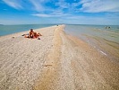 Азовский межрайонный  прокурор обратился с иском в суд  о сносе самовольной постройки на территории рекреационной зоны Павло-Очаковская коса